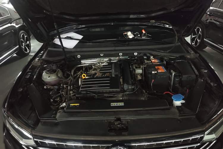 Used Volkswagen Magotan 2023 2 Million Units Limited Edition 280TSI DSG Leading Version Engine Bay