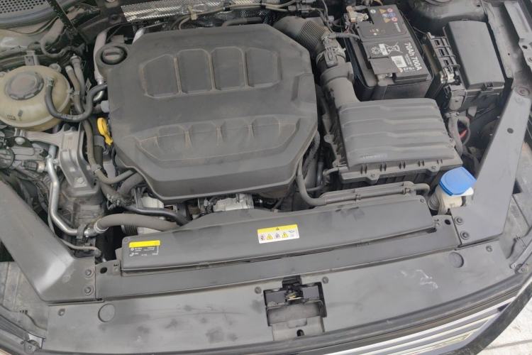 Used Volkswagen Magotan 2023 2 Million Units Limited Edition 330TSI DSG Leading Version Engine Bay