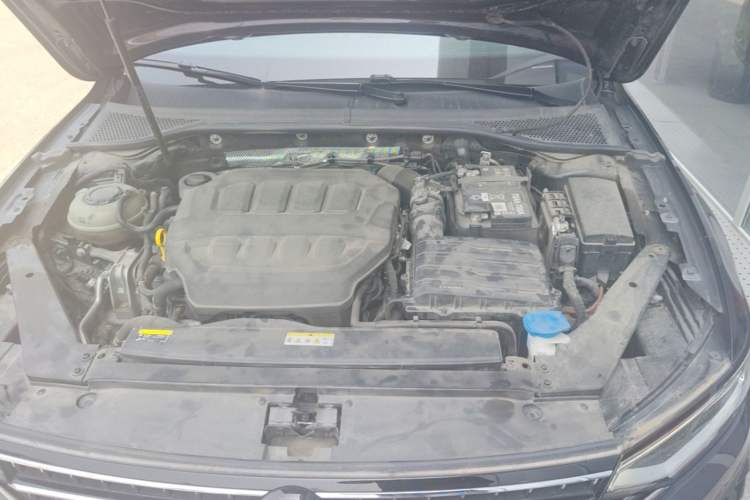 Used Volkswagen Magotan 2023 2 Million Units Limited Edition 330TSI DSG Leading Version Engine Bay
