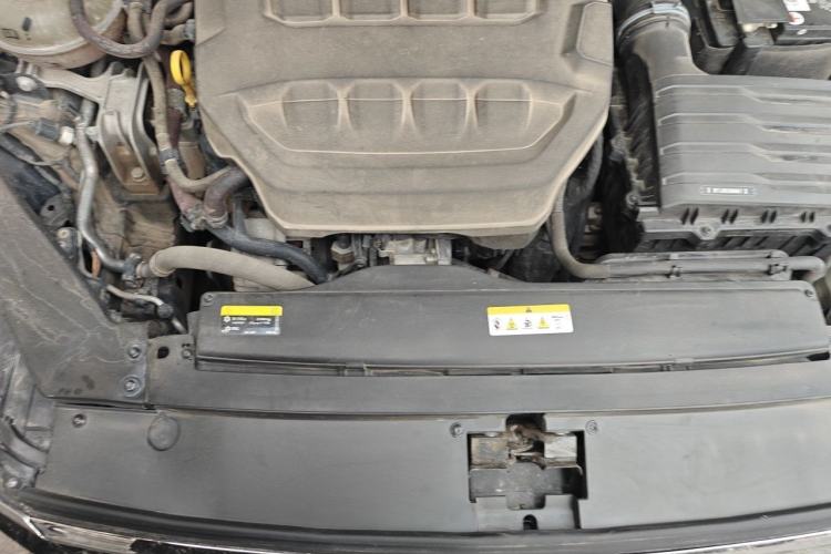 Used Volkswagen Magotan 2023 2 Million Units Limited-Edition 380TSI DSG Flagship Version Engine Bay