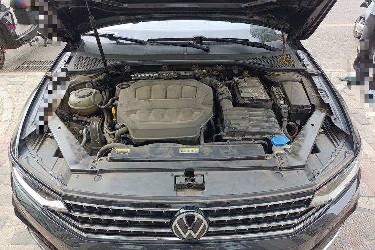Used Volkswagen Magotan 2023 2 Million Units Commemorative Edition 330TSI DSG Luxury Version Engine Bay