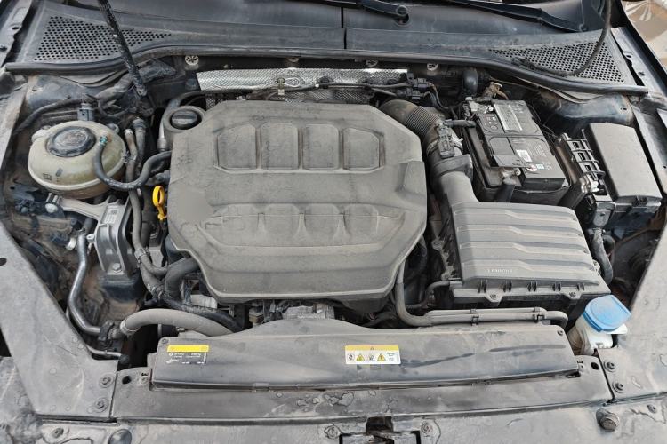 Used Volkswagen Magotan 2023 2 Million Units Commemorative Edition 330TSI DSG Luxury Version Engine Bay