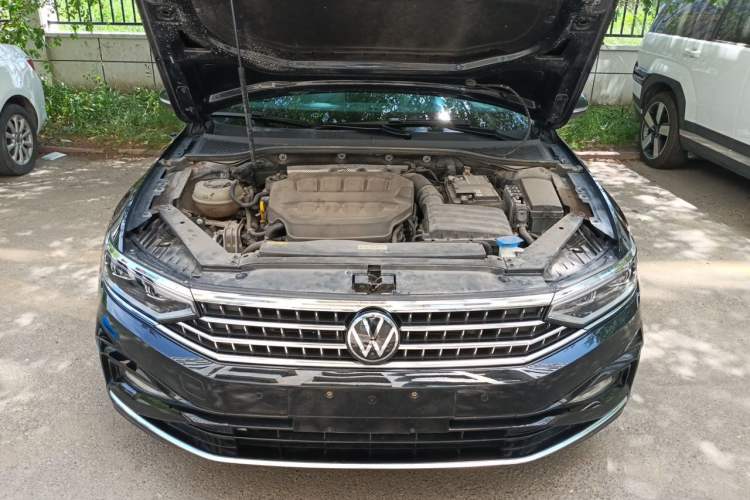 Used Volkswagen Magotan 2023 2 Million Units Limited-Edition 380TSI DSG Flagship Version Engine Bay