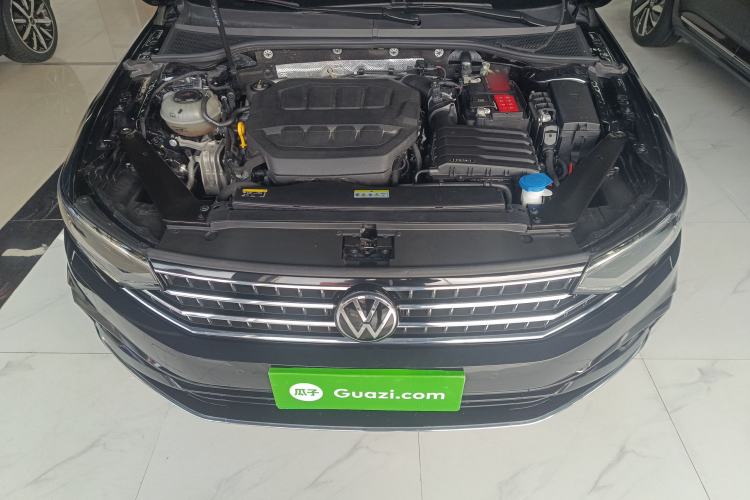 Used Volkswagen Magotan 2023 2 Million Units Limited Edition 330TSI DSG Leading Version Engine Bay