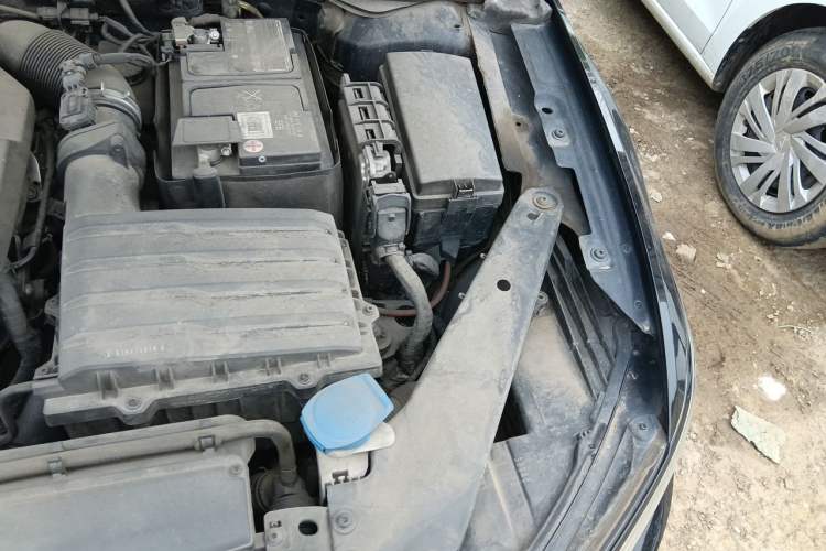 Used Volkswagen Magotan 2023 2 Million Units Limited Edition 330TSI DSG Leading Version Engine Bay Left