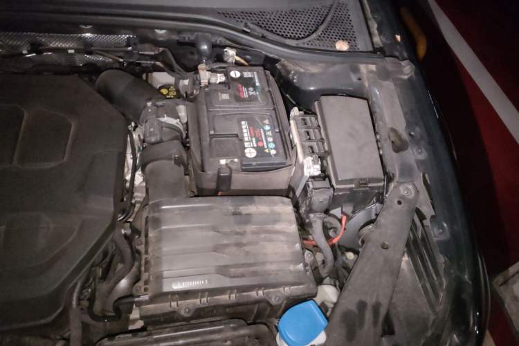 Used Volkswagen Magotan 2023 2 Million Units Limited Edition 330TSI DSG Leading Version Engine Bay Left