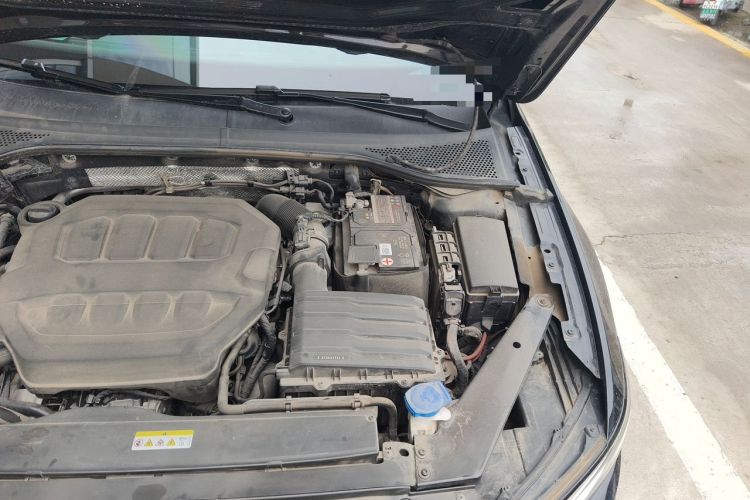 Used Volkswagen Magotan 2023 2 Million Units Limited Edition 330TSI DSG Leading Version Engine Bay Left