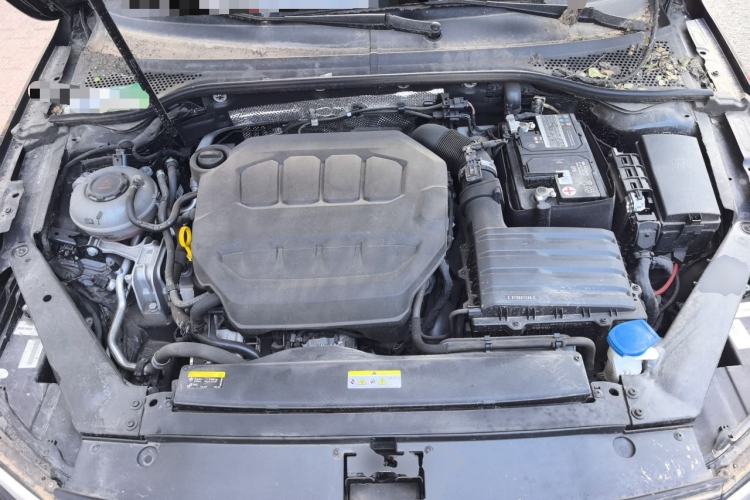 Used Volkswagen Magotan 2023 2 Million Units Limited Edition 330TSI DSG Leading Version Engine Bay