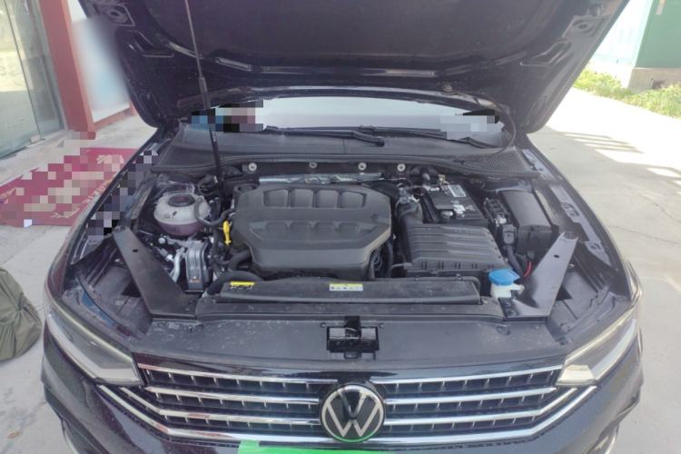 Used Volkswagen Magotan 2023 2 Million Units Limited Edition 330TSI DSG Leading Version Engine Bay