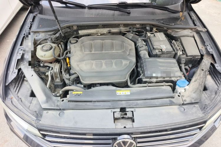 Used Volkswagen Magotan 2023 2 Million Units Commemorative Edition 330TSI DSG Luxury Version Engine Bay