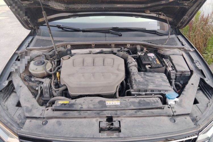 Used Volkswagen Magotan 2023 2 Million Units Commemorative Edition 330TSI DSG Luxury Version Engine Bay
