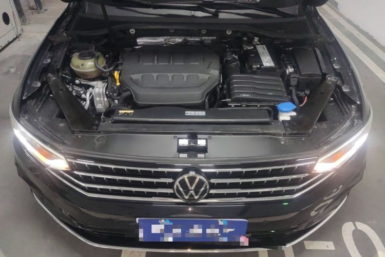 Used Volkswagen Magotan 2023 2 Million Units Commemorative Edition 330TSI DSG Luxury Version Engine Bay