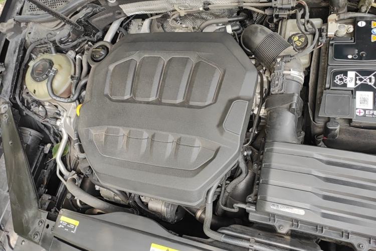 Used Volkswagen Magotan 2023 2 Million Units Commemorative Edition 330TSI DSG Luxury Version Engine Bay