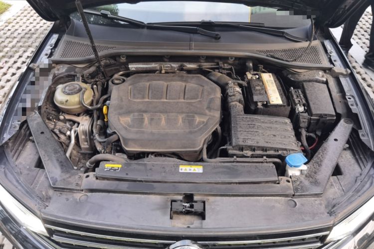 Used Volkswagen Magotan 2023 2 Million Units Limited Edition 330TSI DSG Leading Version Engine Bay