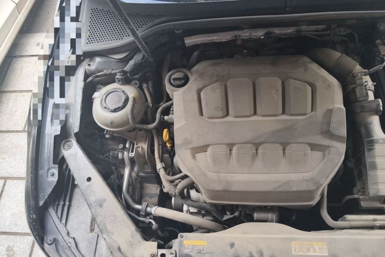 Used Volkswagen Magotan 2023 2 Million Units Limited Edition 330TSI DSG Leading Version Engine Bay Right