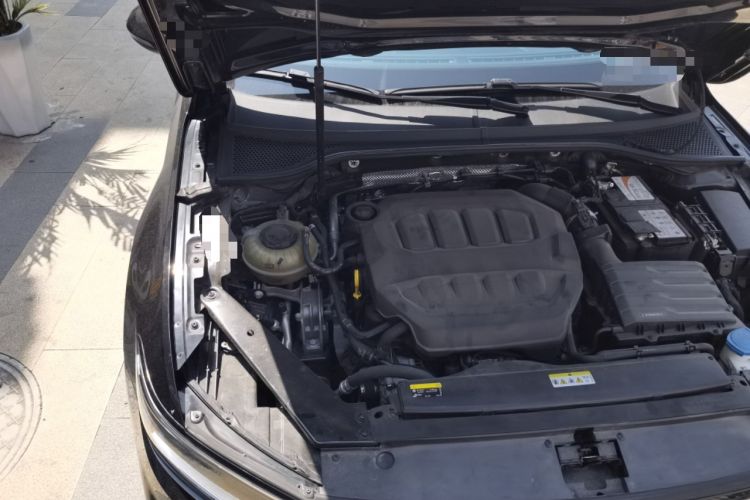 Used Volkswagen Magotan 2023 2 Million Units Limited Edition 330TSI DSG Leading Version Engine Bay Right