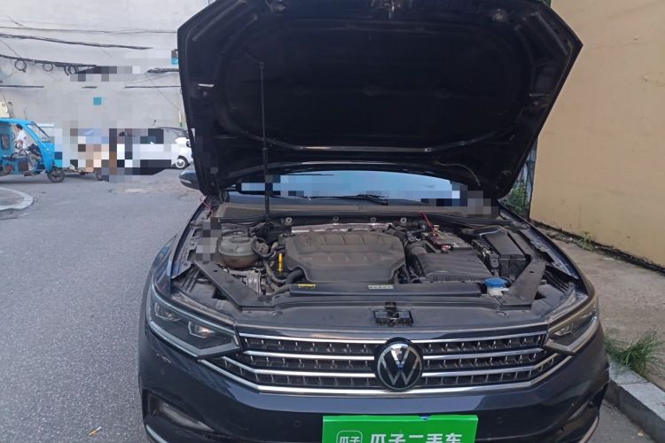 Used Volkswagen Magotan 2023 2 Million Units Commemorative Edition 330TSI DSG Luxury Version Engine Bay Right