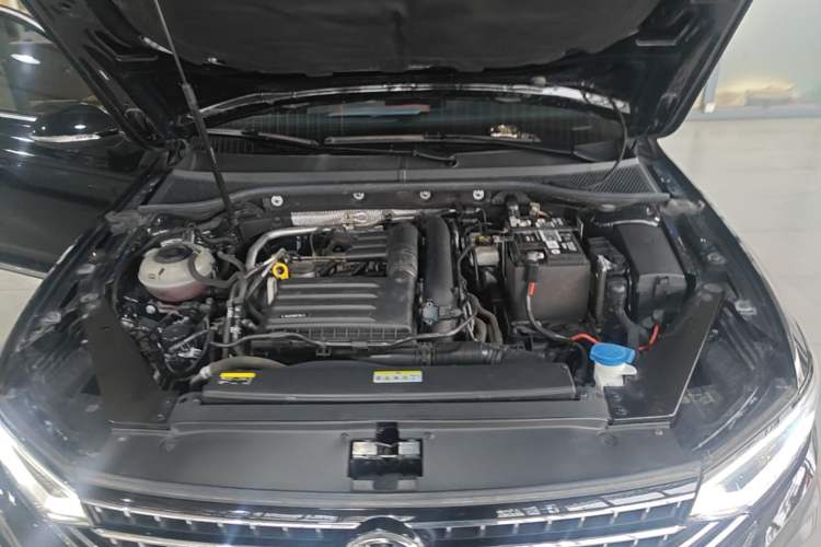 Used Volkswagen Magotan 2023 2 Million Units Limited Edition 280TSI DSG Leading Version Engine Bay