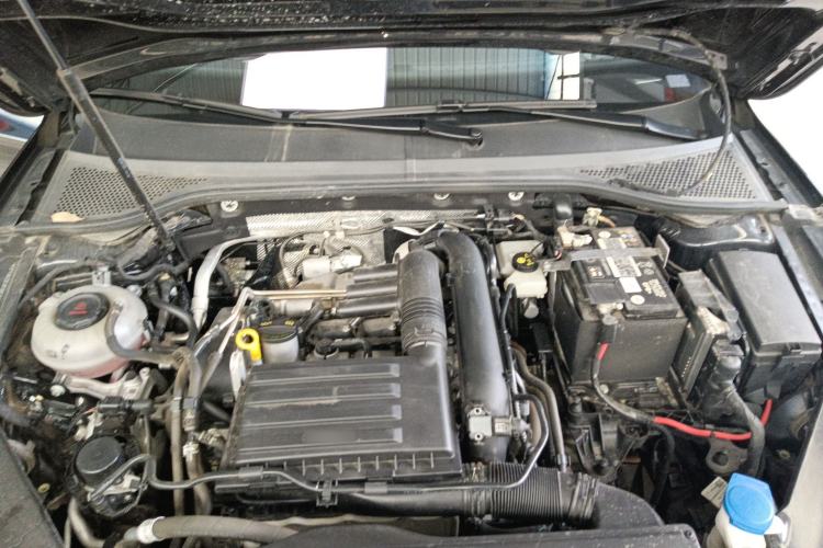 Used Volkswagen Magotan 2023 2 Million Units Limited-Edition 280TSI DSG Comfort Version Engine Bay