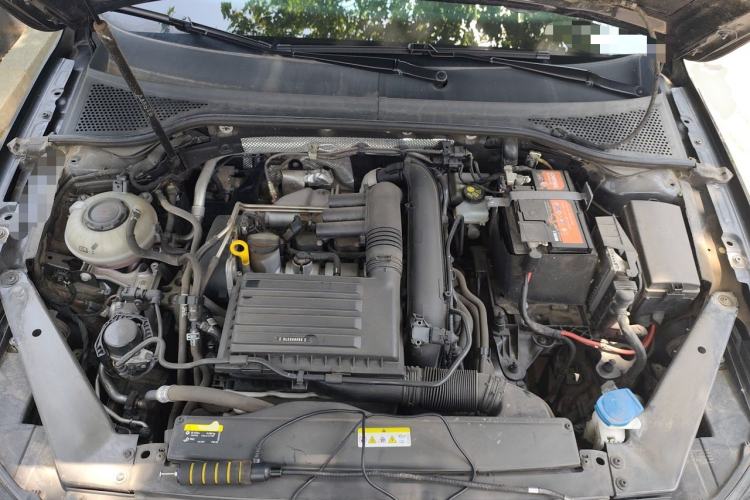 Used Volkswagen Magotan 2023 2 Million Units Limited Edition 280TSI DSG Leading Version Engine Bay
