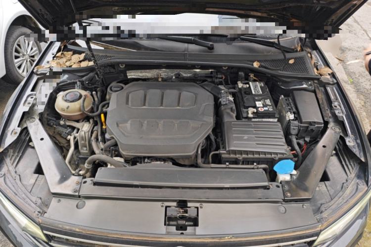 Used Volkswagen Magotan 2023 2 Million Units Limited Edition 330TSI DSG Leading Version Engine Bay