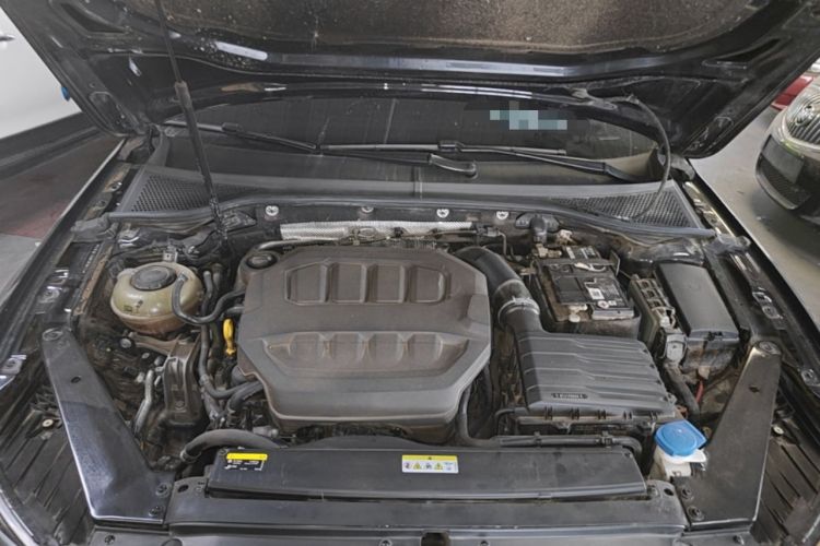 Used Volkswagen Magotan 2023 2 Million Units Limited-Edition 380TSI DSG Flagship Version Engine Bay