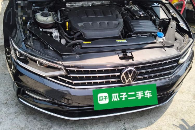 Used Volkswagen Magotan 2023 2 Million Units Limited Edition 330TSI DSG Leading Version Engine Bay