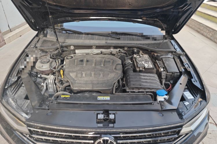 Used Volkswagen Magotan 2023 2 Million Units Limited Edition 330TSI DSG Leading Version Engine Bay