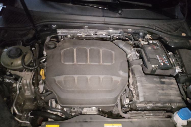Used Volkswagen Magotan 2023 2 Million Units Limited Edition 330TSI DSG Leading Version Engine Bay