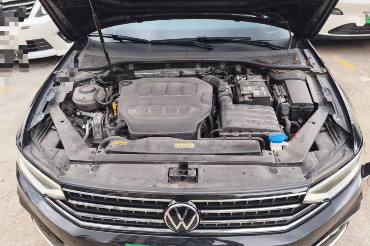 Used Volkswagen Magotan 2023 2 Million Units Commemorative Edition 330TSI DSG Luxury Version Engine Bay