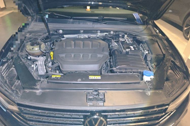 Used Volkswagen Magotan 2023 2 Million Units Commemorative Edition 330TSI DSG Luxury Version Engine Bay