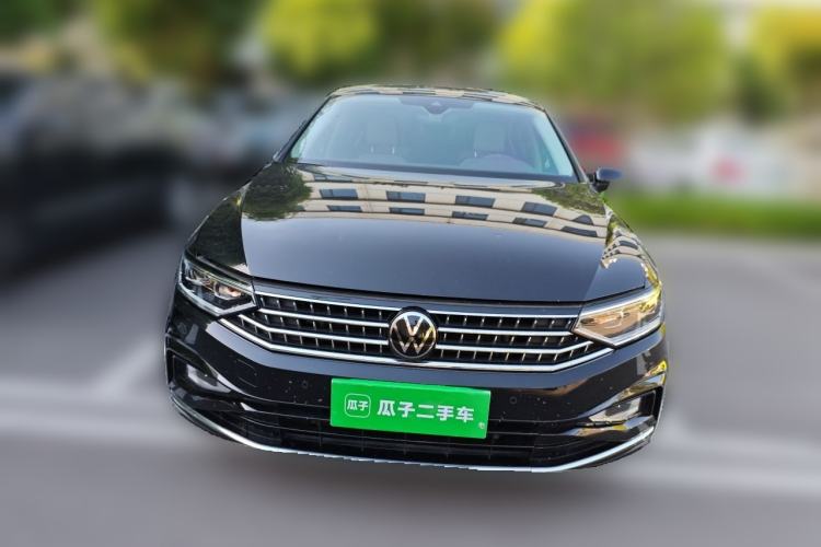 Used Volkswagen Magotan 2023 2 Million Units Commemorative Edition 330TSI DSG Luxury Version Exterior 1