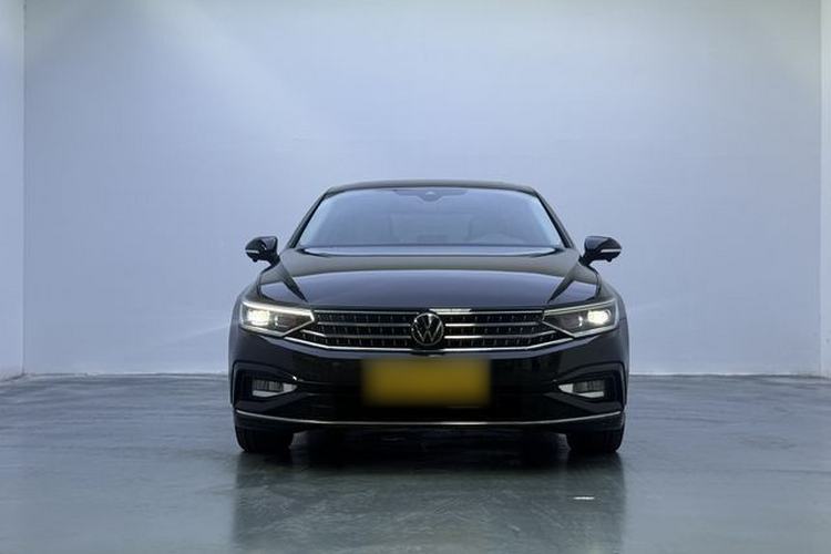 Used Volkswagen Magotan 2023 2 Million Units Commemorative Edition 330TSI DSG Luxury Version Exterior 1