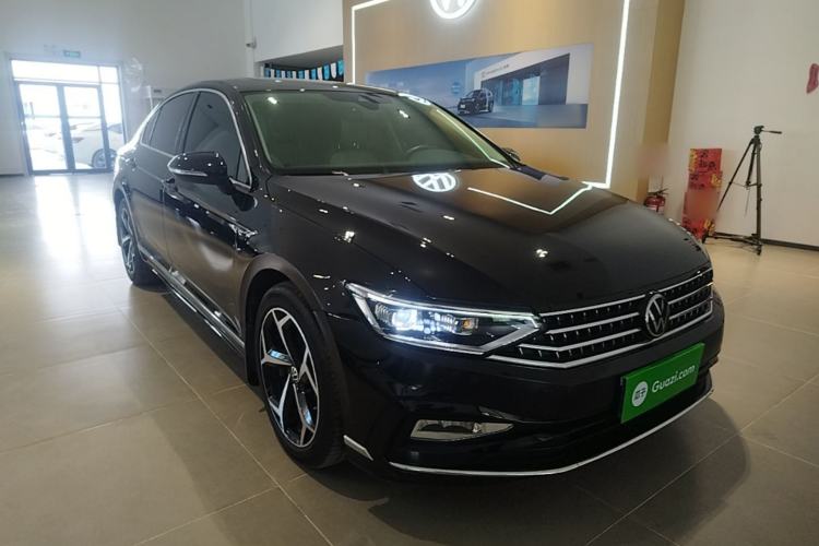 Used Volkswagen Magotan 2023 2 Million Units Commemorative Edition 330TSI DSG Luxury Version Exterior 1