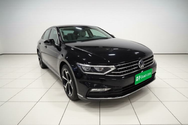 Used Volkswagen Magotan 2023 2 Million Units Limited Edition 330TSI DSG Leading Version Exterior 1