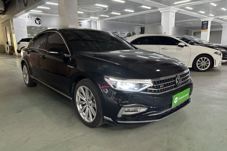 Used Volkswagen Magotan 2023 2 Million Units Commemorative Edition 330TSI DSG Luxury Version Exterior 1
