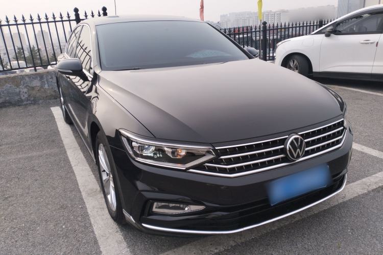 Used Volkswagen Magotan 2023 2 Million Units Limited-Edition 280TSI DSG Comfort Version Exterior 1