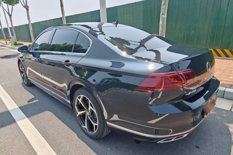 Used Volkswagen Magotan 2023 2 Million Units Commemorative Edition 330TSI DSG Luxury Version Exterior 1