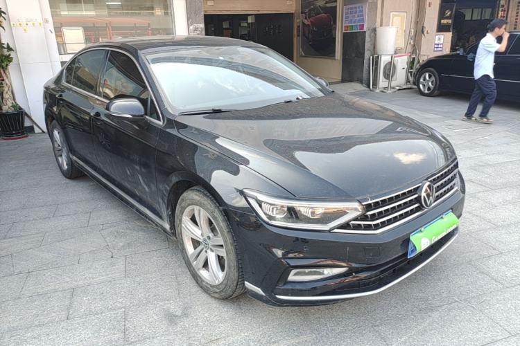 Used Volkswagen Magotan 2023 2 Million Units Limited-Edition 280TSI DSG Comfort Version Exterior 1