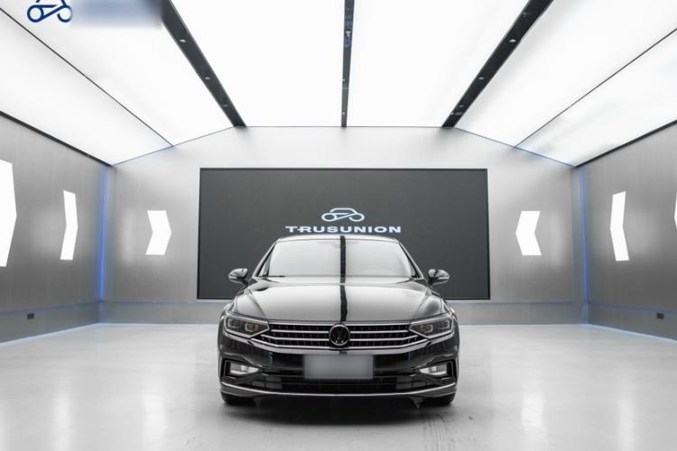 Used Volkswagen Magotan 2023 2 Million Units Commemorative Edition 330TSI DSG Luxury Version Exterior 1