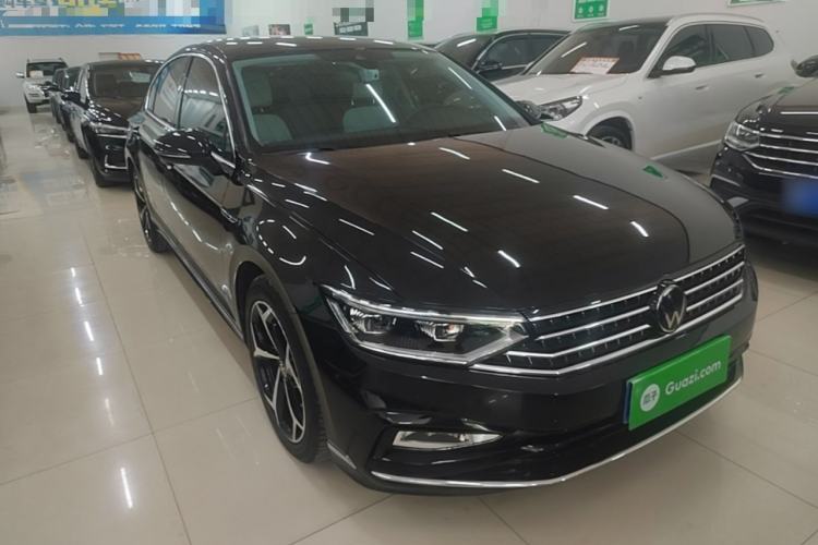 Used Volkswagen Magotan 2023 2 Million Units Commemorative Edition 330TSI DSG Luxury Version Exterior 1