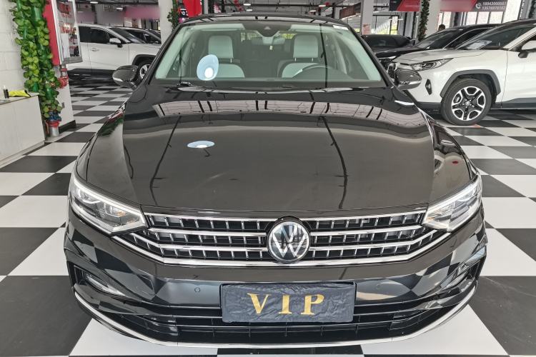 Used Volkswagen Magotan 2023 2 Million Units Commemorative Edition 330TSI DSG Luxury Version Exterior 1