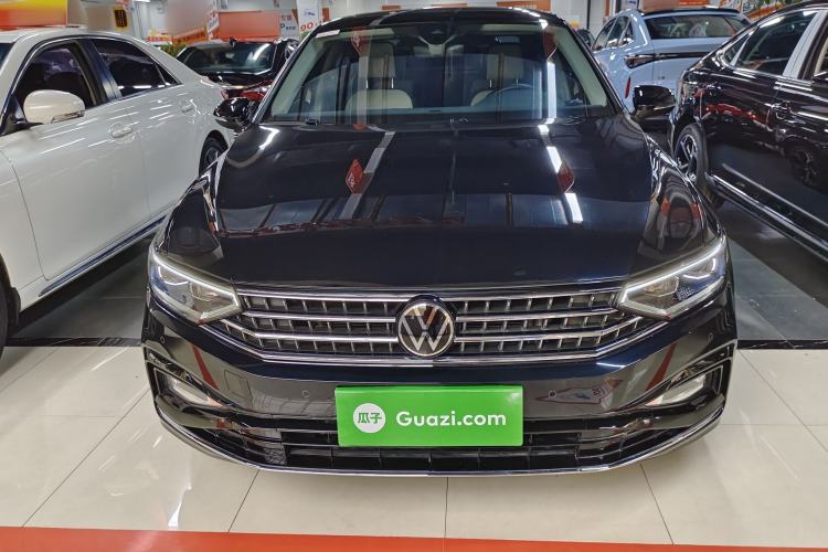 Used Volkswagen Magotan 2023 2 Million Units Commemorative Edition 330TSI DSG Luxury Version Exterior 1