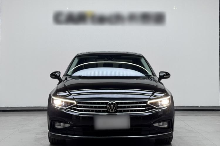 Used Volkswagen Magotan 2023 2 Million Units Commemorative Edition 330TSI DSG Luxury Version Exterior 1