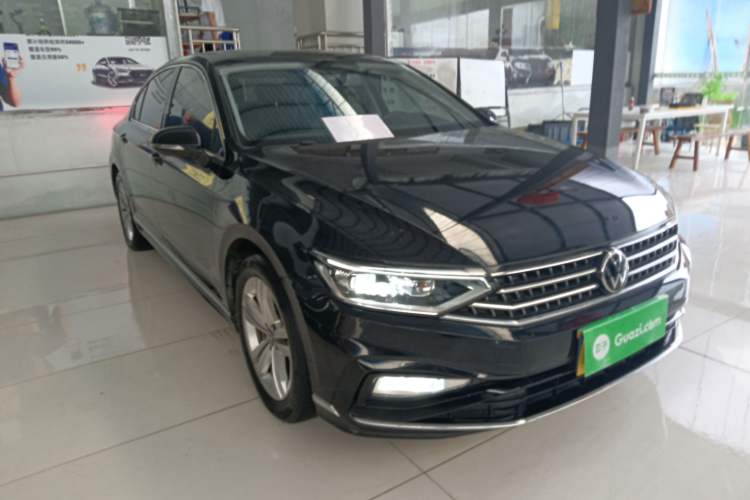 Used Volkswagen Magotan 2023 2 Million Units Limited-Edition 280TSI DSG Comfort Version Exterior 1