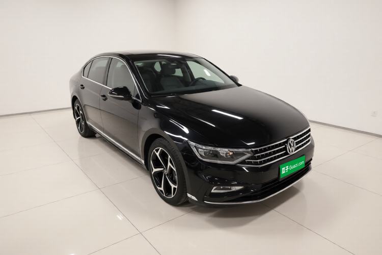 Used Volkswagen Magotan 2023 2 Million Units Limited Edition 330TSI DSG Leading Version Exterior 1