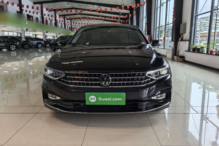 Used Volkswagen Magotan 2023 2 Million Units Commemorative Edition 330TSI DSG Luxury Version Exterior 1