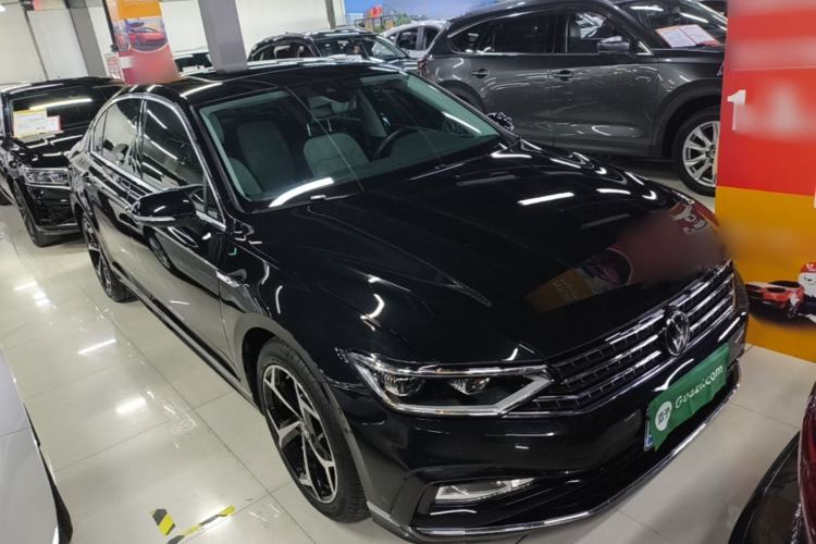 Used Volkswagen Magotan 2023 2 Million Units Commemorative Edition 330TSI DSG Luxury Version Exterior 1