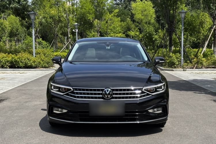 Used Volkswagen Magotan 2023 2 Million Units Commemorative Edition 330TSI DSG Luxury Version Exterior 1