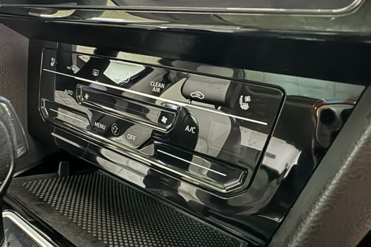 Used Volkswagen Magotan 2023 2 Million Units Commemorative Edition 330TSI DSG Luxury Version Exterior 11